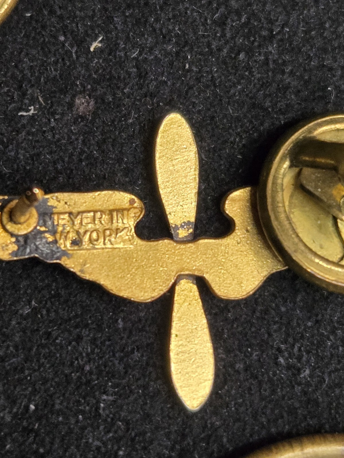 WWII U.S. Army Air Corps Propeller and Wing Collar Insignia Lot and Extras Meyer