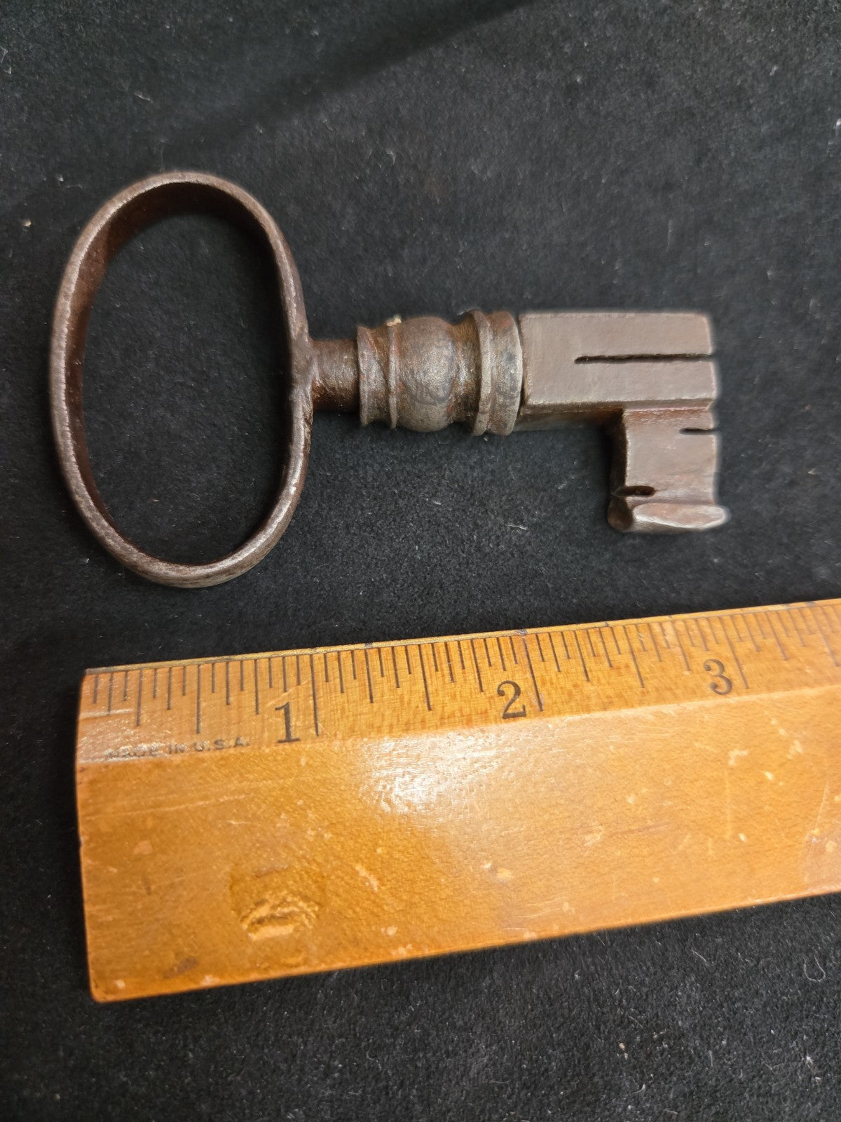 Georgian Rare Steel Cabinet Key Threaded Screw