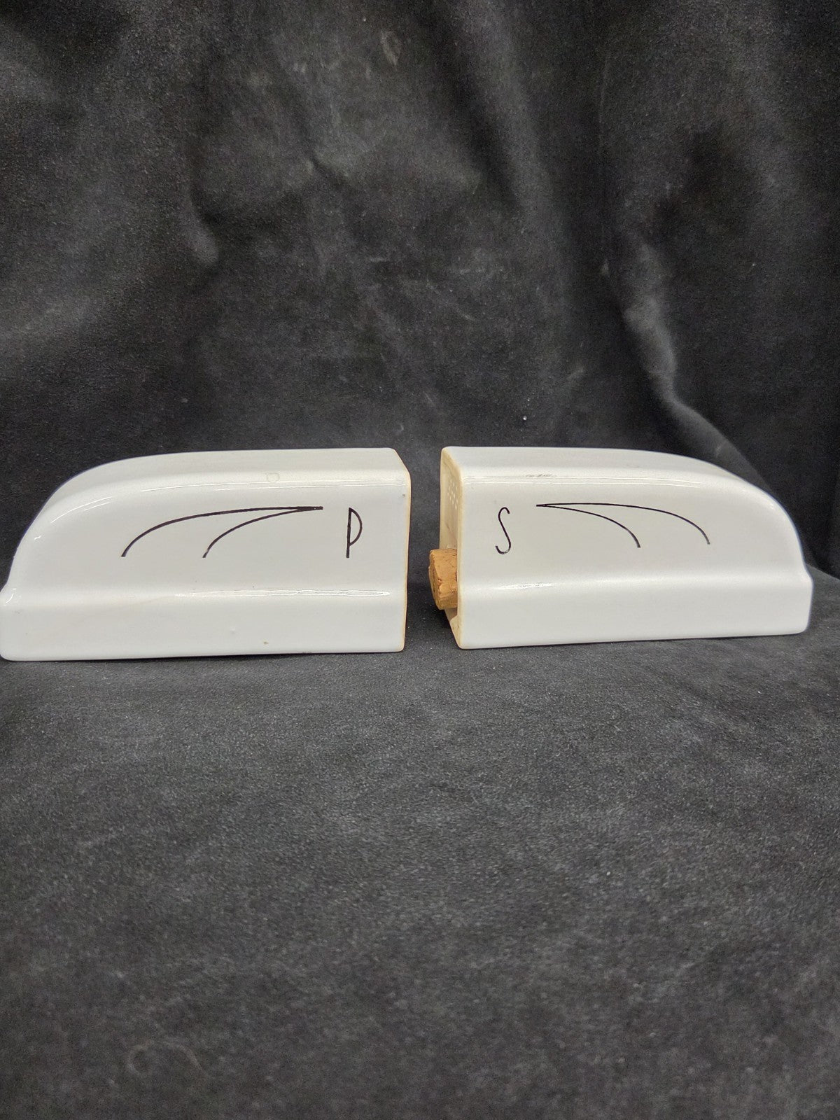 Vintage O’Keefe & Merritt Mid Century Salt Pepper Shaker Set Range Top