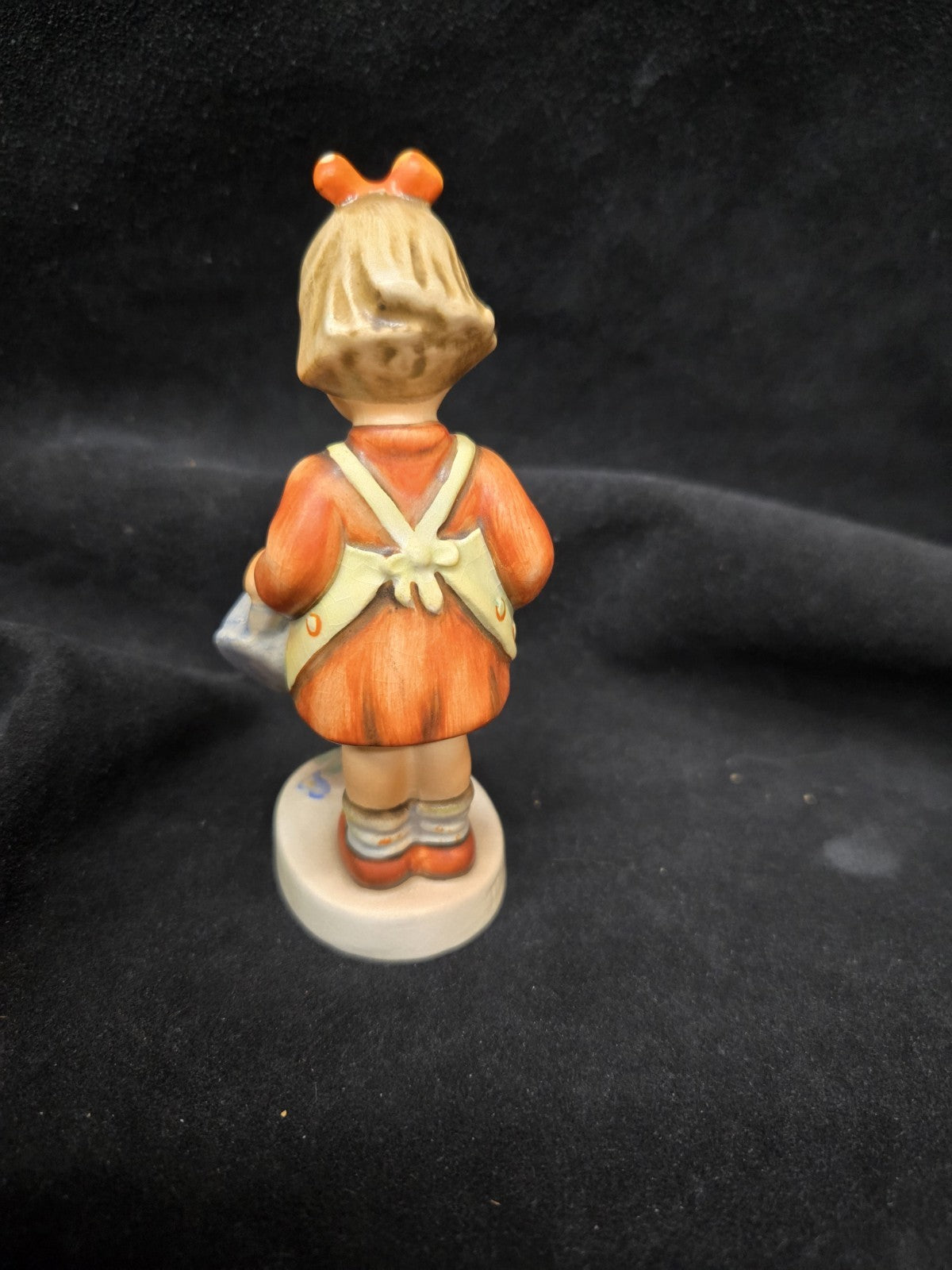 Hummel 74 Little Gardener