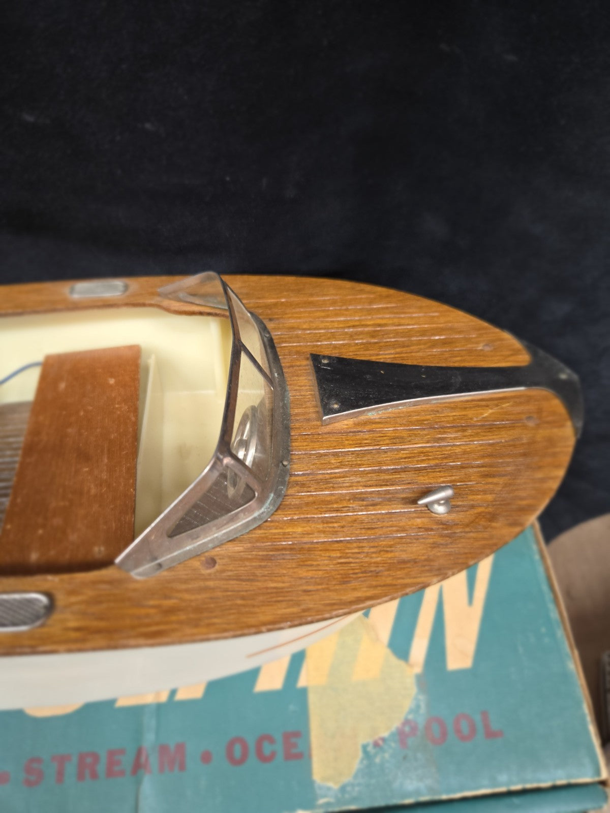 1956 K&O Scott Atwater 33 HP Toy Electric Outboard Motor Fleet Line Dolphin
