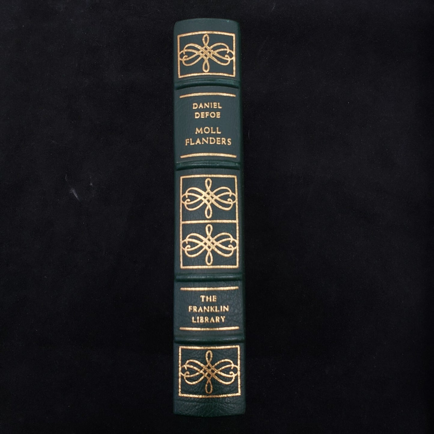 Moll Flanders, Daniel Defoe Library 100 GREATEST BOOKS