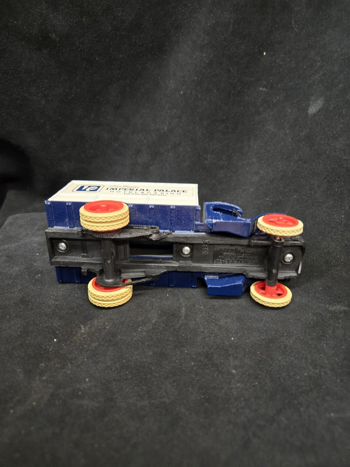 Las Vegas Imperial Palace Hotel 1925 Kenworth Truck Bank KW Diecast