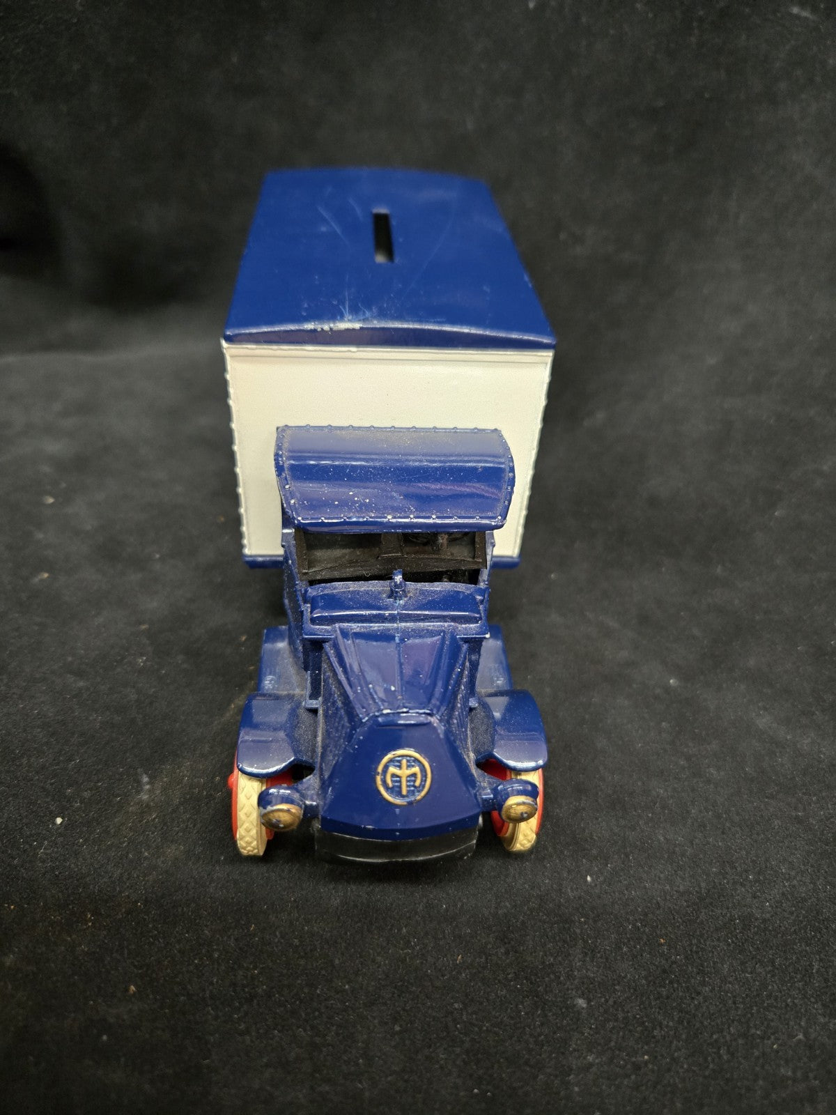 Las Vegas Imperial Palace Hotel 1925 Kenworth Truck Bank KW Diecast