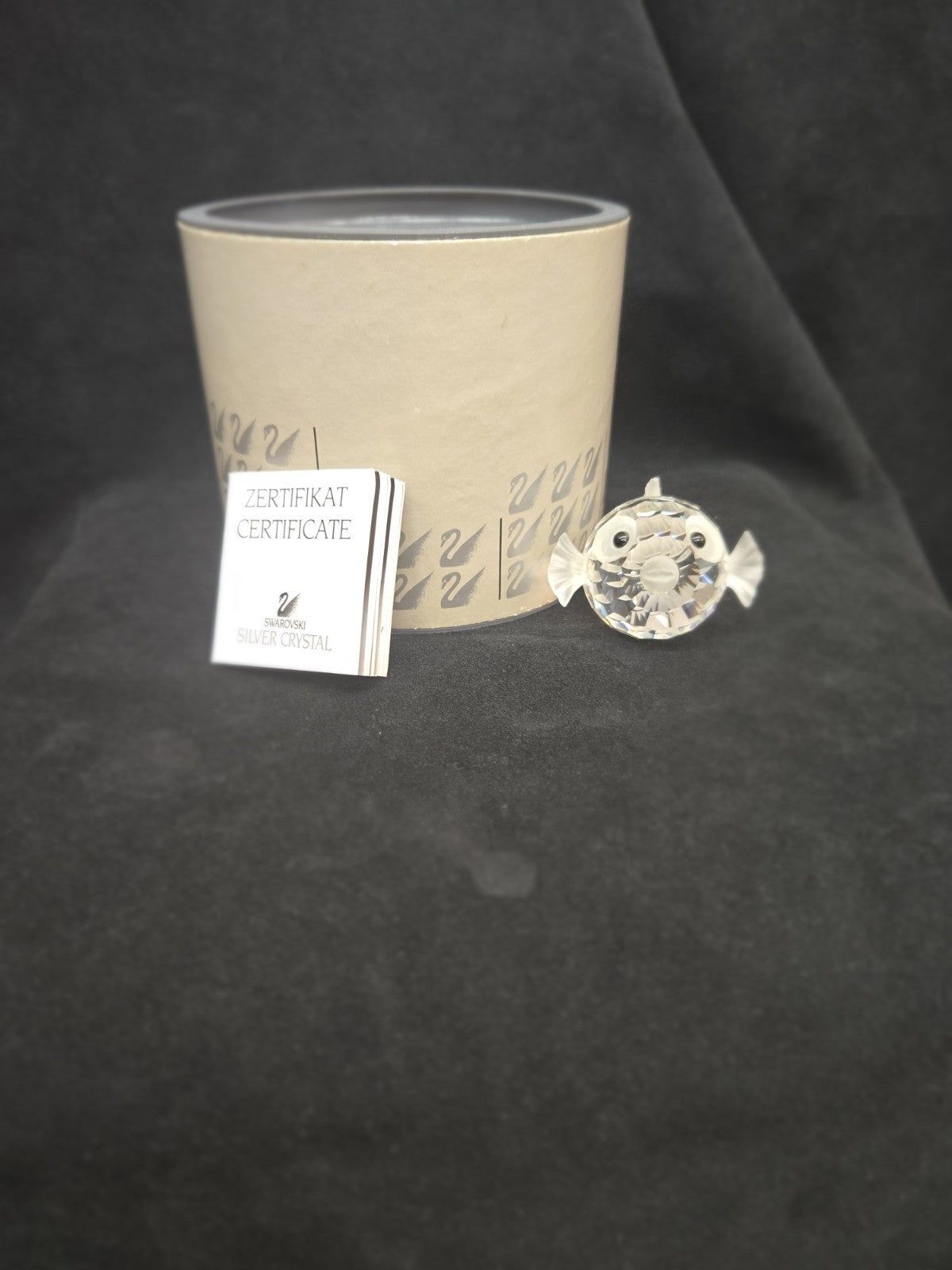 SWAROVSKI SILVER CRYSTAL BLOW PUFFER  FISH  7644 NR 041000 W/box