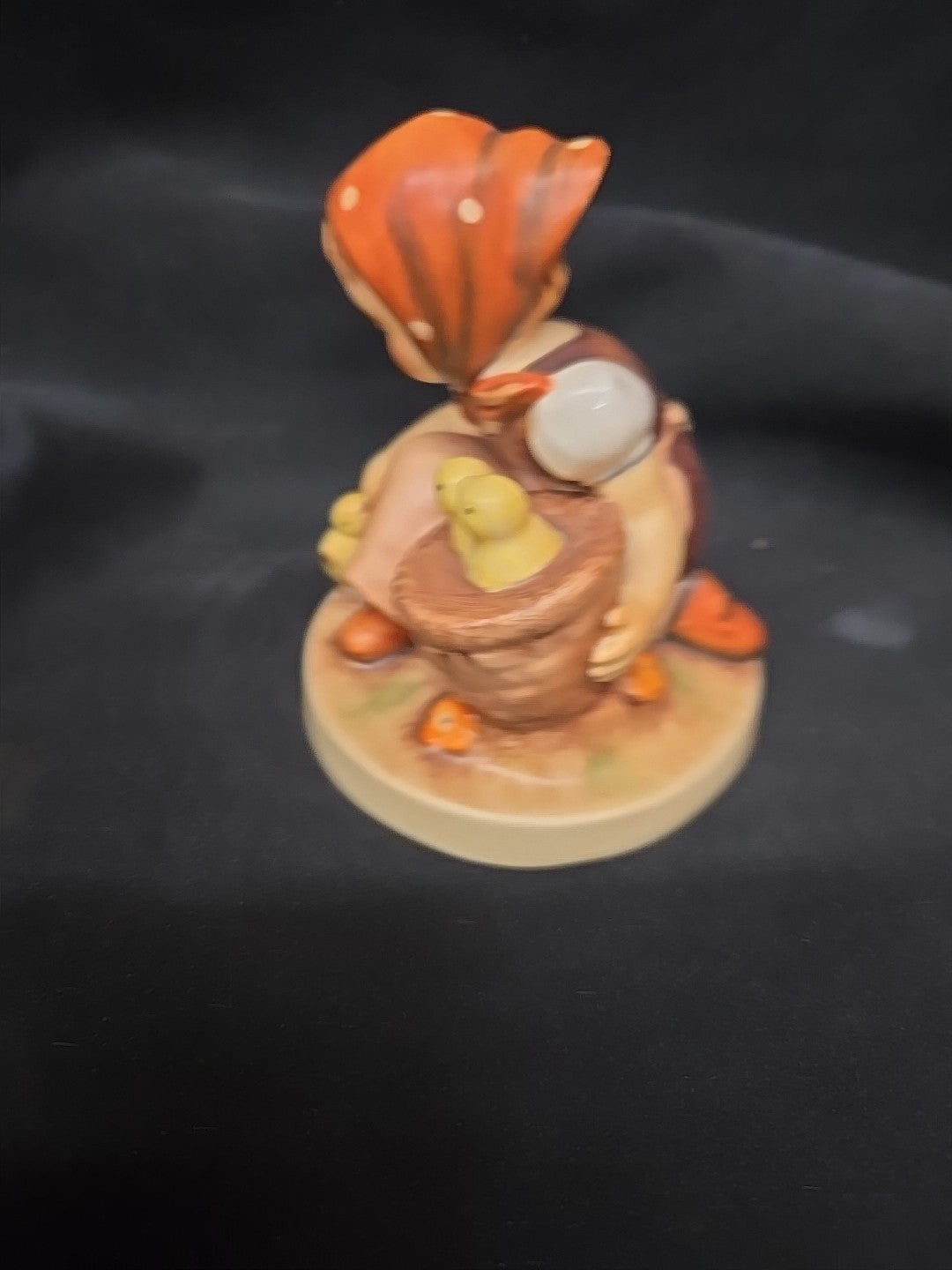 Hummel Figurine “Chick Girl” 57/0 – 3-1/2” TMK-4 Goebel Chickens in a Basket 