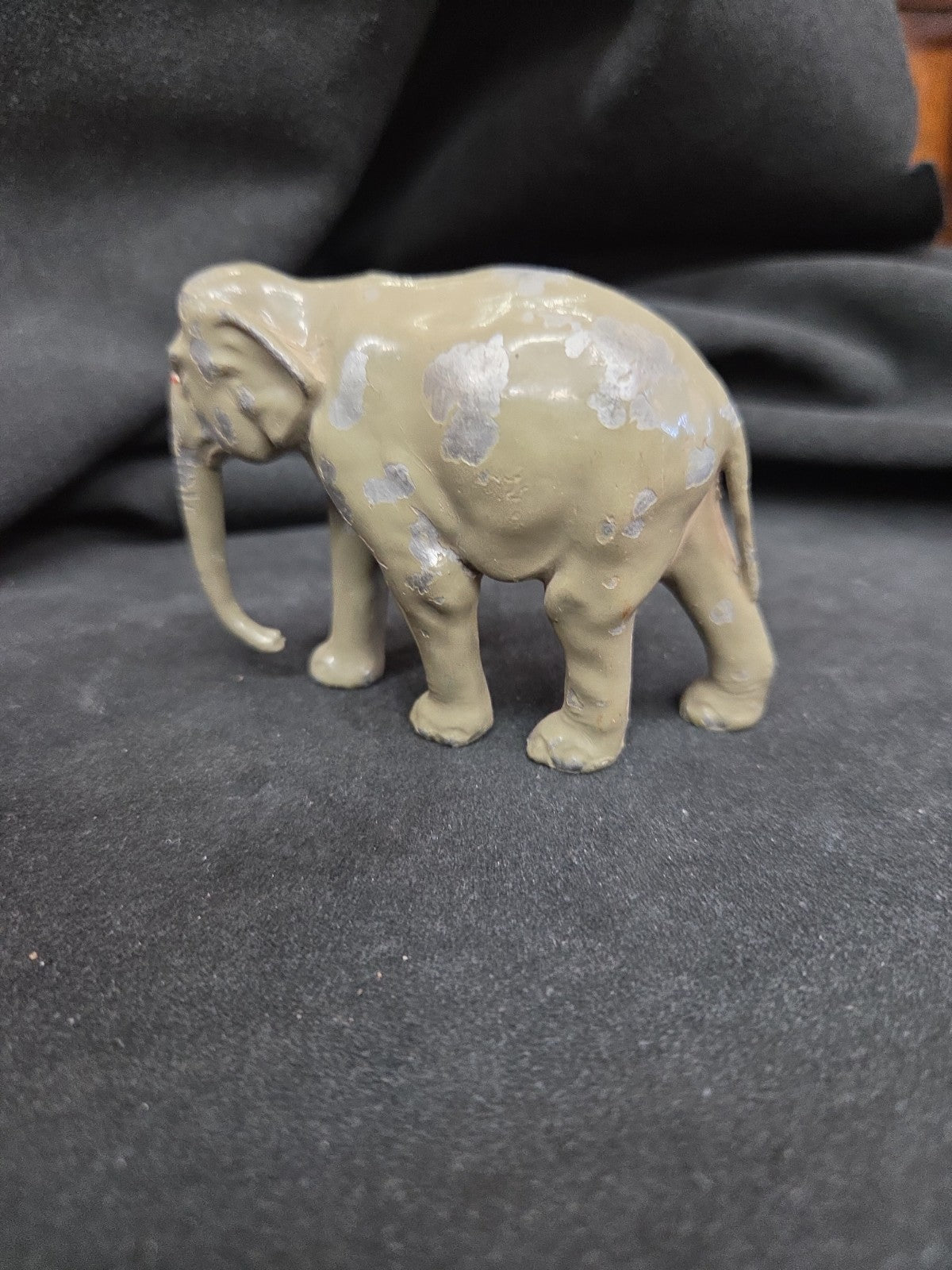 Old Britains, Ltd 1930s Lead Zoo Series, Adult Indian Elephant