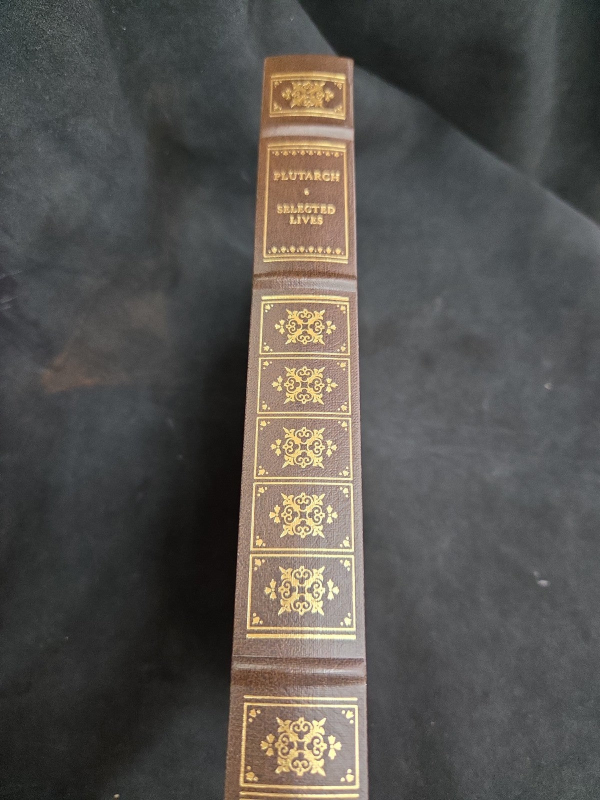 Plutarch Selected Lives 1982 The Franklin Library Greek And Roman Leadership