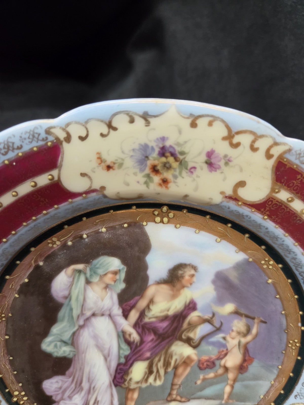 Fine Antique Royal Vienna Hand Painted Plate Beautiful Couple Cupid Portrait