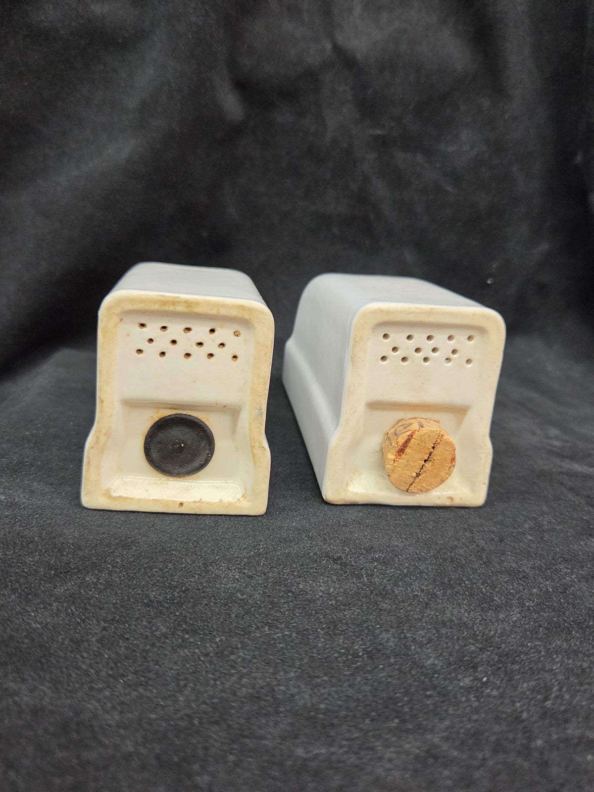 Vintage O’Keefe & Merritt Mid Century Salt Pepper Shaker Set Range Top