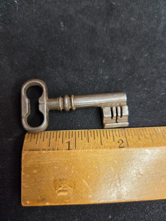Antique Unusual Warded Ward Key Skeleton Iron Open Barrel