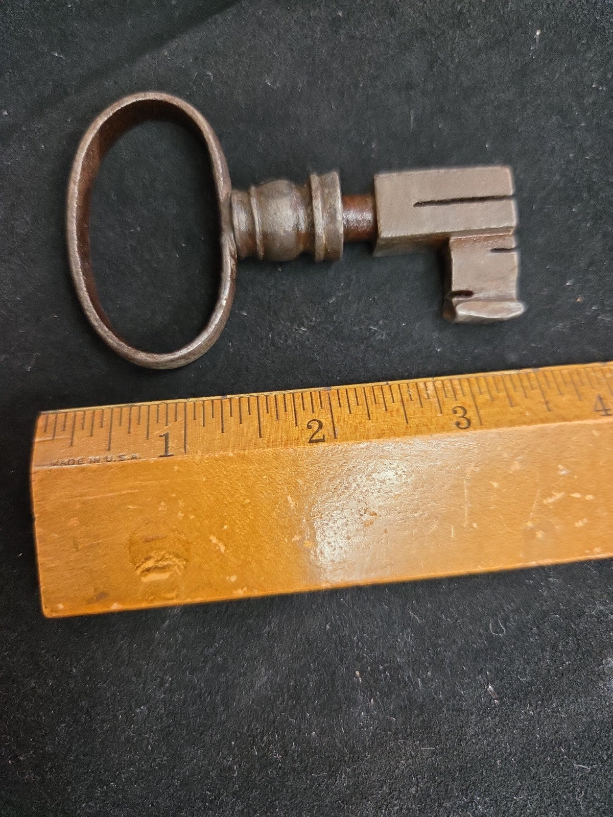 Georgian Rare Steel Cabinet Key Threaded Screw