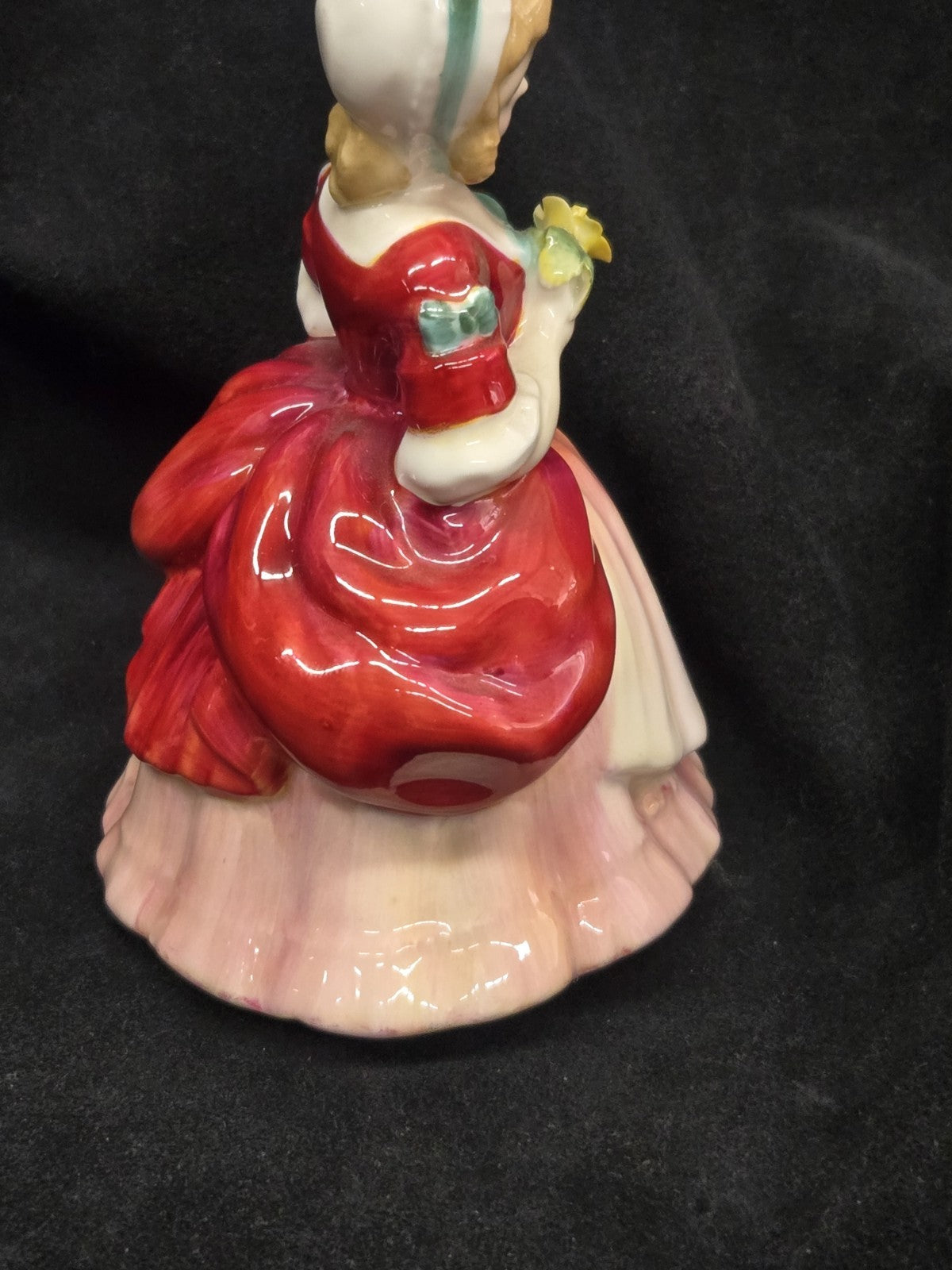 Valerie Figurine Royal Doulton, HN2107, 5.25” Tall
