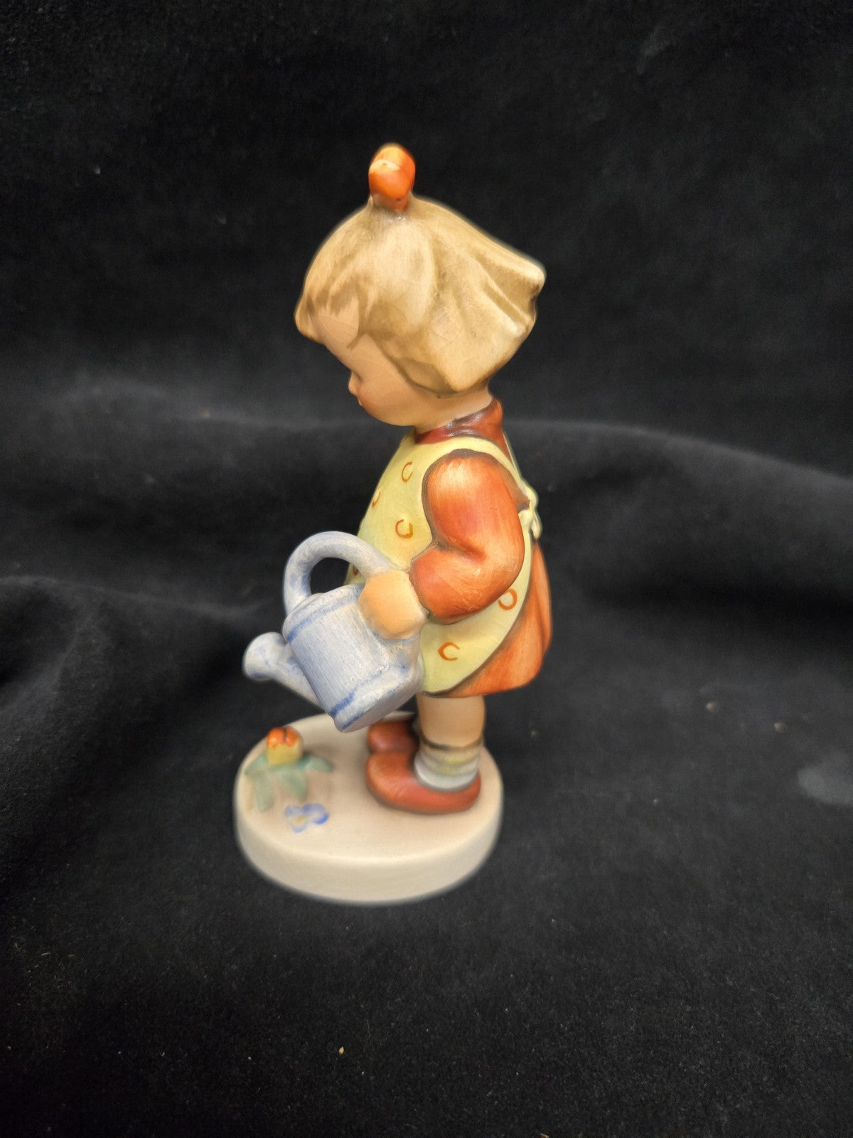 Hummel 74 Little Gardener