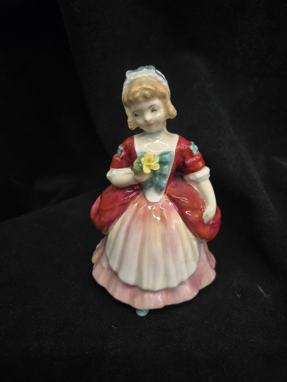 Valerie Figurine Royal Doulton, HN2107, 5.25” Tall