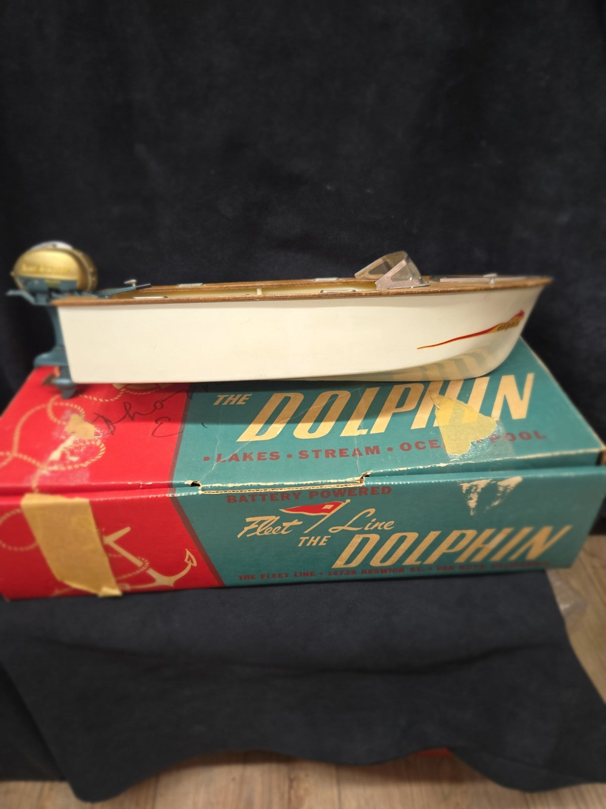 1956 K&O Scott Atwater 33 HP Toy Electric Outboard Motor Fleet Line Dolphin