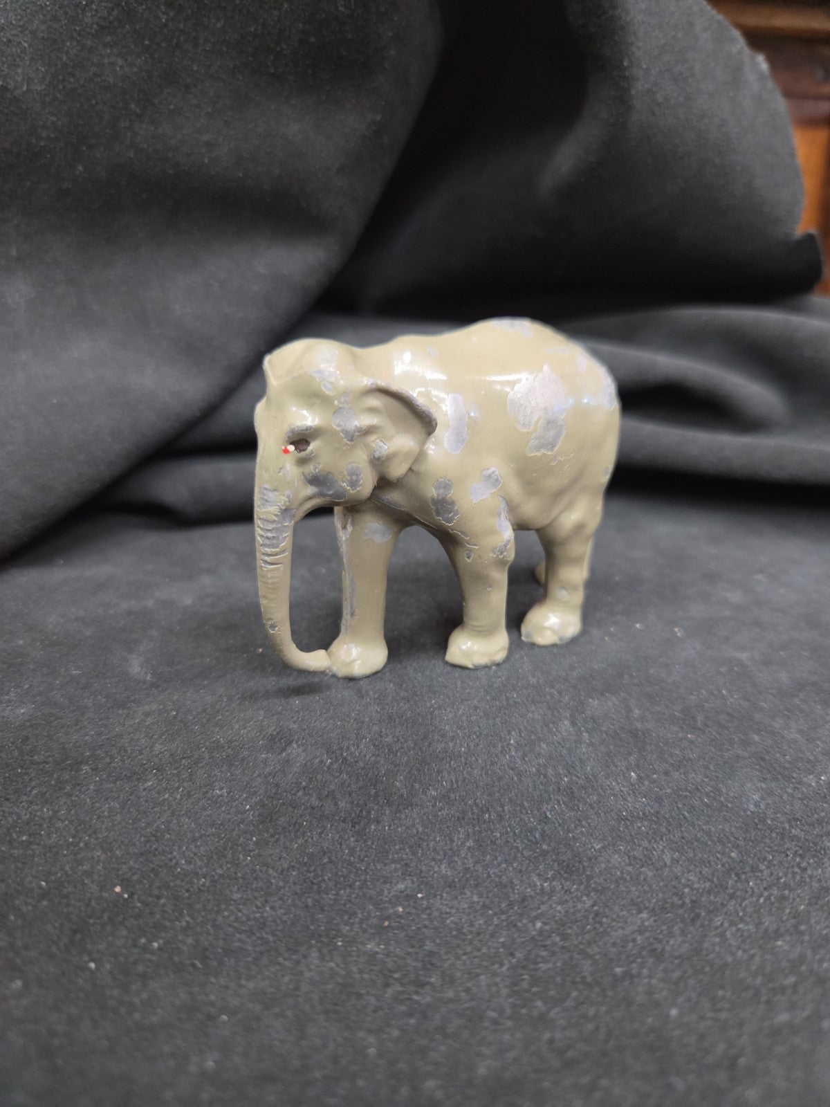 Old Britains, Ltd 1930s Lead Zoo Series, Adult Indian Elephant