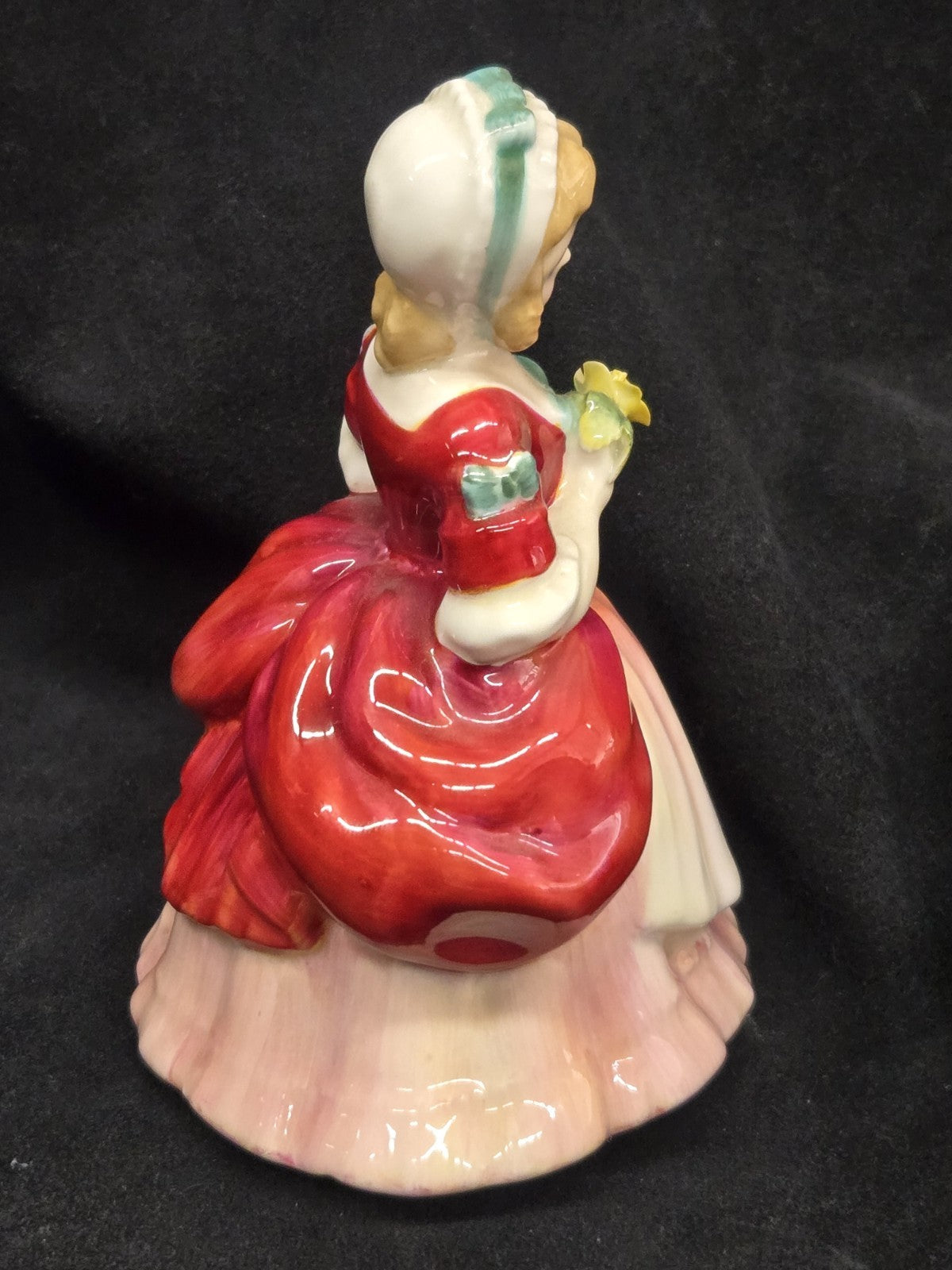Valerie Figurine Royal Doulton, HN2107, 5.25” Tall