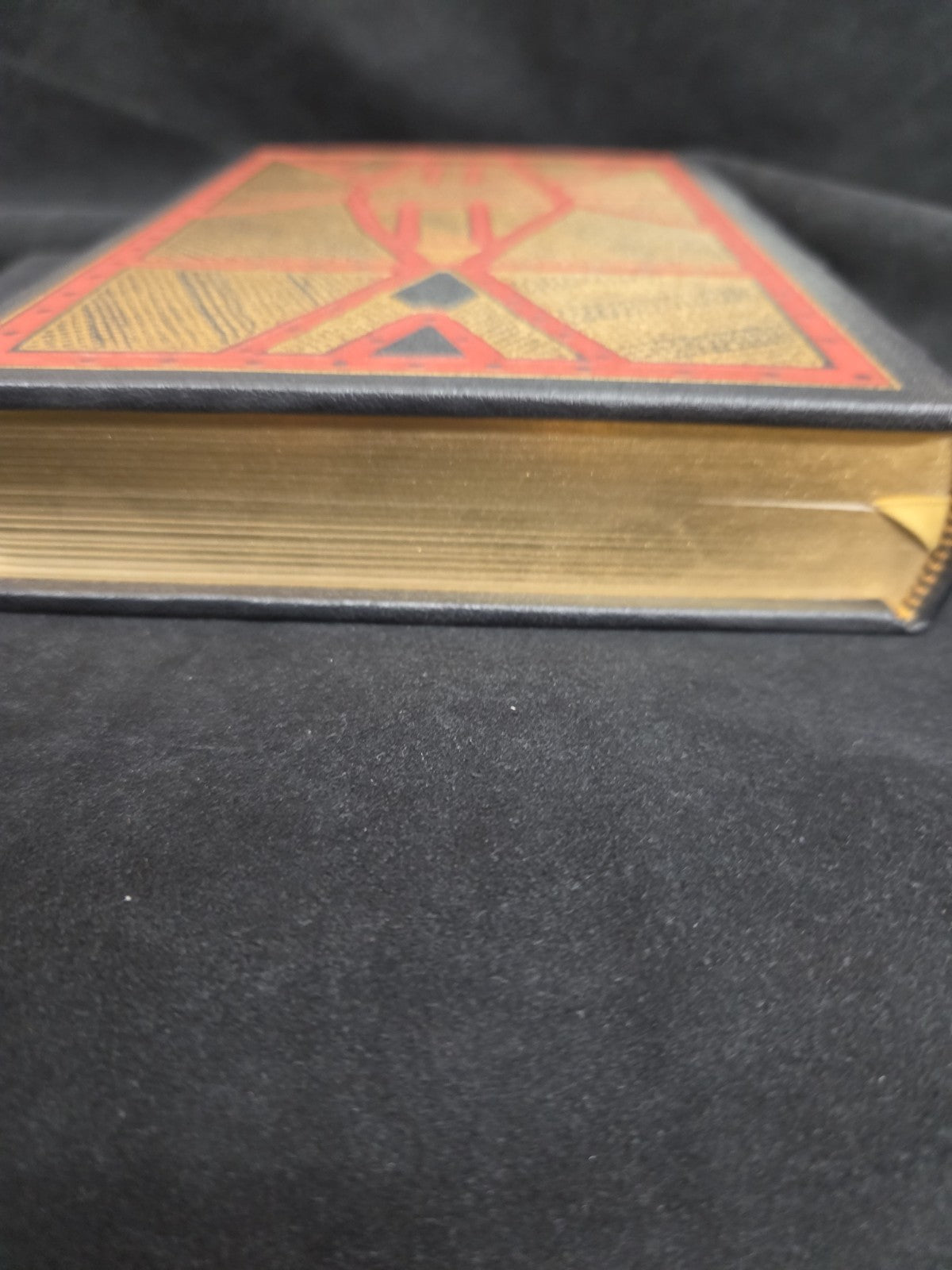 The Songlines by Bruce Chatwin (1987, HC) SIGNED 1st Franklin Library Leather